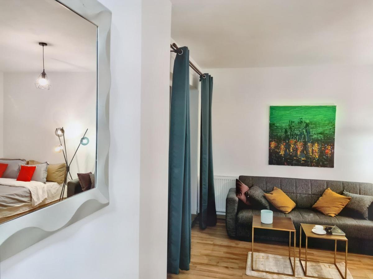 Lovely Ultracentral Apartment With Parking Cluj-Napoca Exterior foto